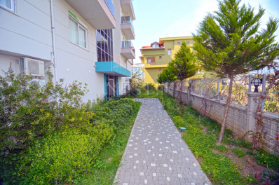 Квартира пентхаус 2+1 в районе Кестель с красивым видом фото 3