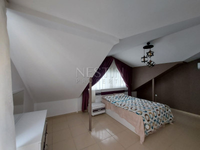 Квартира пентхаус 2+1 в районе Кестель с красивым видом фото 17