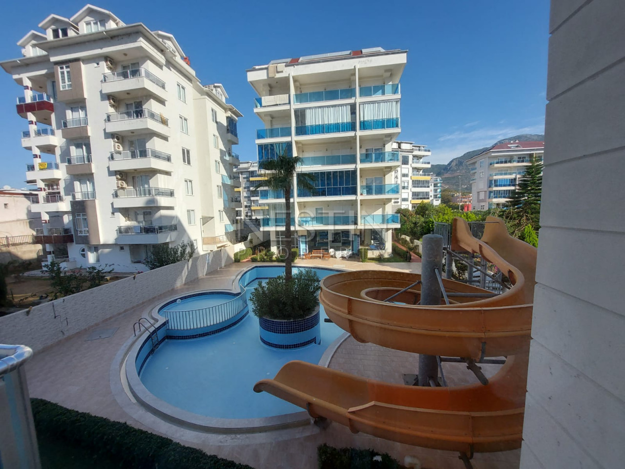 Большая квартира 1+1 в районе Кестель в 50 м от Средиземного моря фото 1