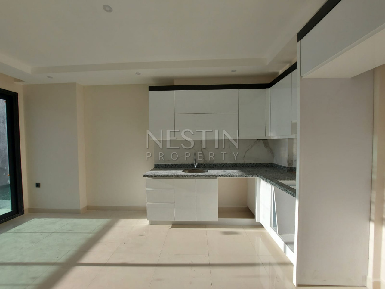 Квартира 1+1 в хорошем комплексе на этапе завершения строительства в районе Махмутлар фото 6