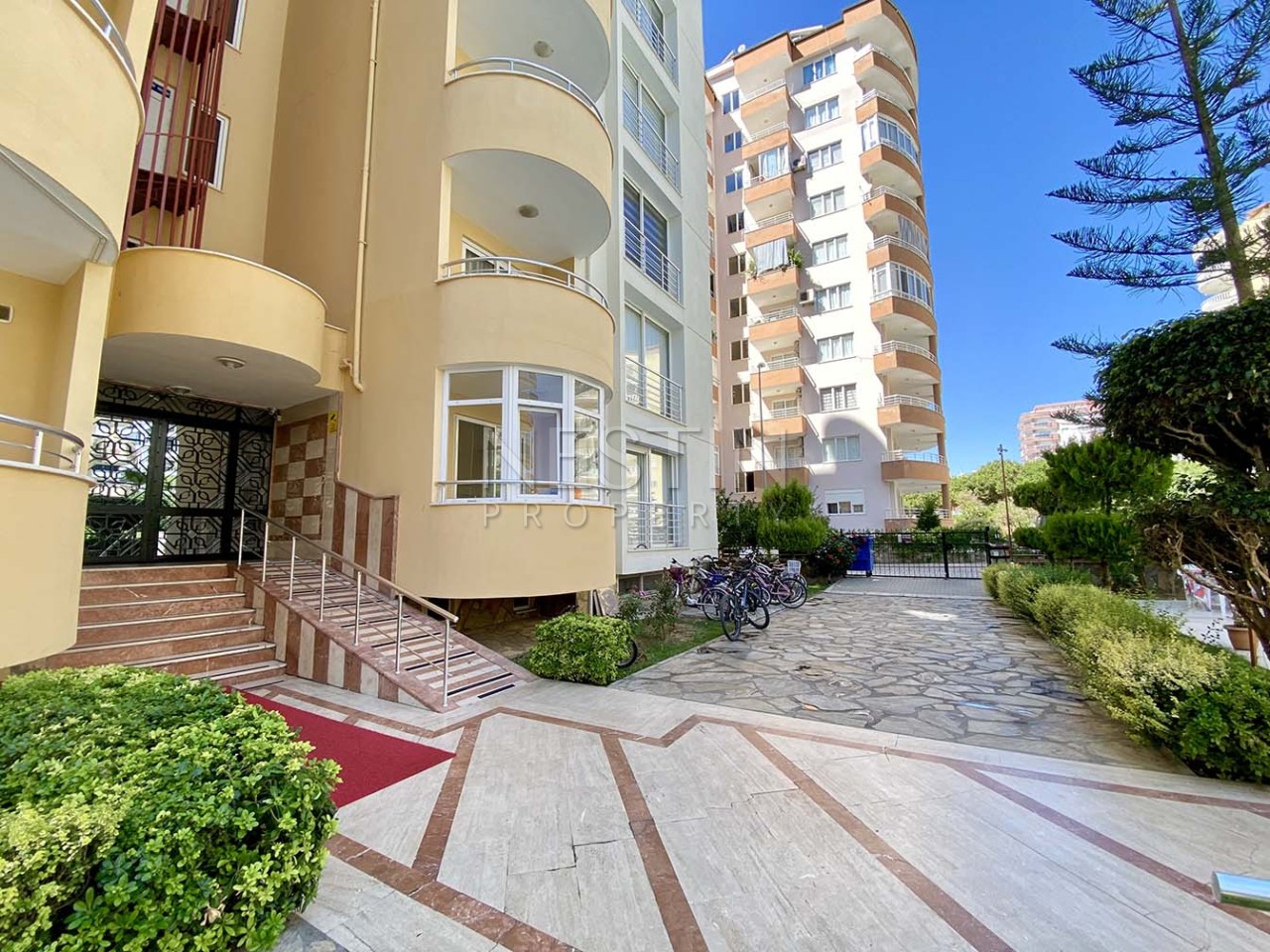 Большая квартира 2+1 в районе Махмтулар с видом на горы и море фото 7