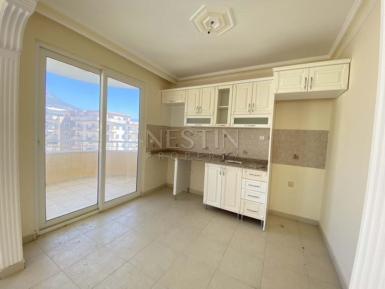 Большая квартира 2+1 в районе Махмтулар с видом на горы и море фото 12