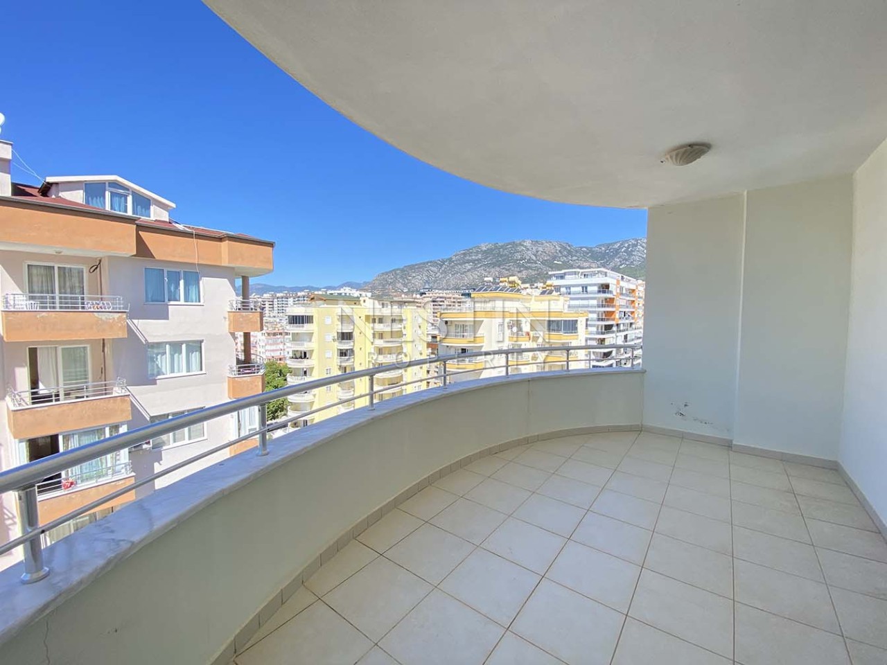 Большая квартира 2+1 в районе Махмтулар с видом на горы и море фото 20