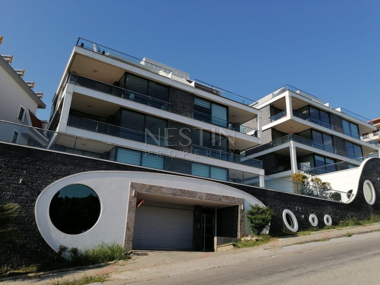 Большая квартира 2+1 в районе Хасбахче города Аланья с красивым видом фото 1