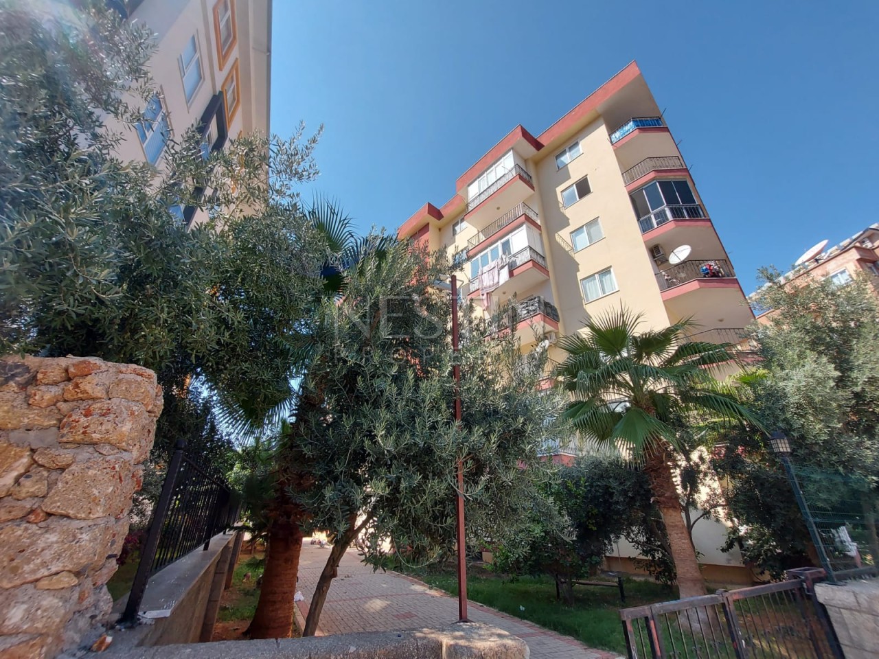 Просторная квартира 2+1 в районе Тосмур в 200 м от моря фото 3