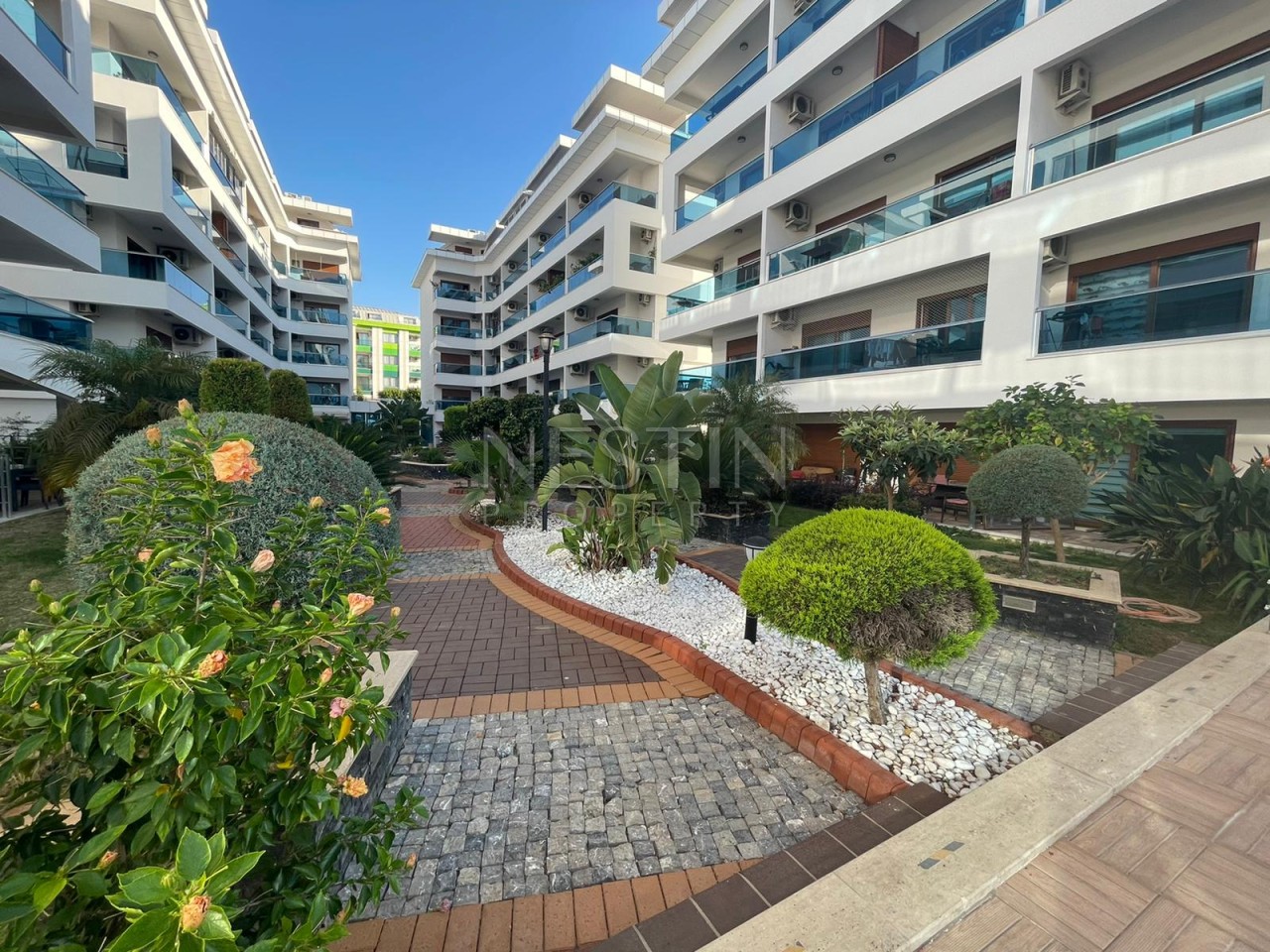 Квартира пентхаус 2+1 в районе Кестель у реки Дим чай фото 1