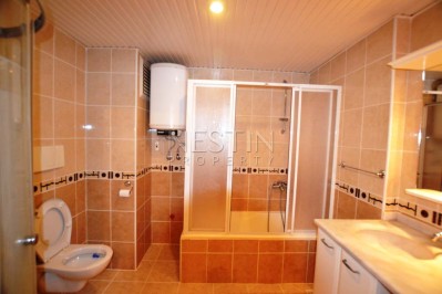 Просторная квартира 2+1 в районе Кестель в 100 м от моря фото 19