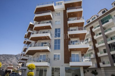 Квартира 1+1 в комплексе района Кестель с видом на море и горы фото 4