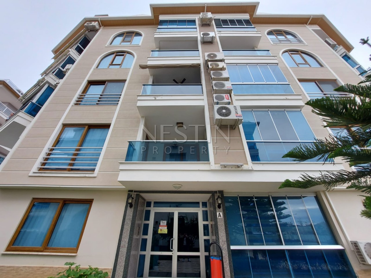 Просторная квартира 2+1 в районе Кестель в 150 м от моря фото 2