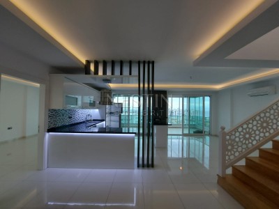 Большая квартира пентхаус 3+1 в районе Тосмур в 300 м от Средиземного моря фото 3