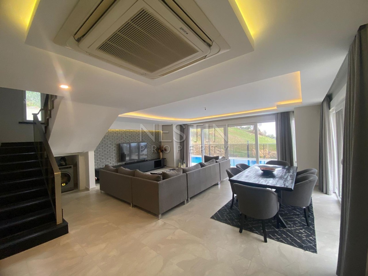 Шикарный пентхаус 3+1 с видом на море и частным бассейном в районе Каргыджак фото 1