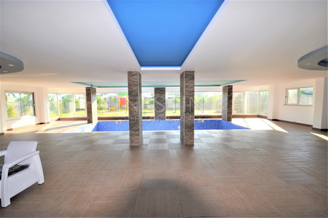 Просторный пентхаус 5+1 в районе Кестель с видом на море и горы фото 16