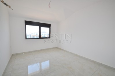 Просторный пентхаус 5+1 в районе Кестель с видом на море и горы фото 32