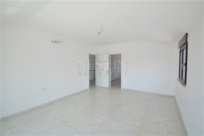 Просторный пентхаус 5+1 в районе Кестель с видом на море и горы фото 36