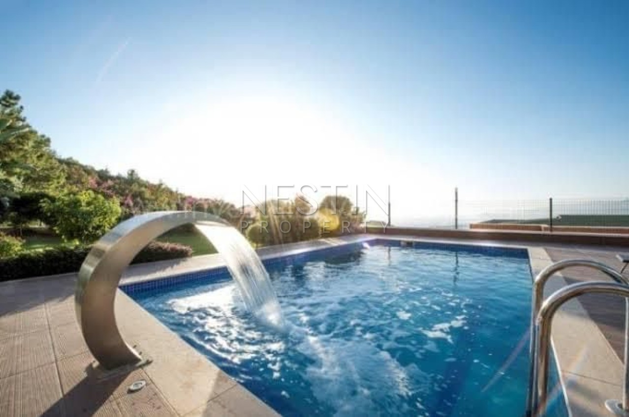 Большая и просторная вилла 4+1 в райоен Каргыджак фото 5