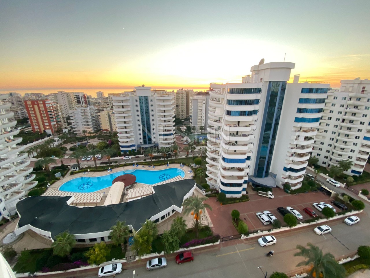 Квартира 2+1 в комплексе отельного типа в районе Махмутлар фото 2