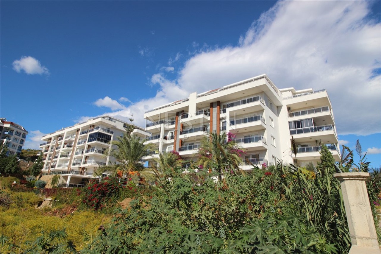 Квартира пентхаус 2+1 в районе Кестель в 350 м от Средиземного моря фото 1