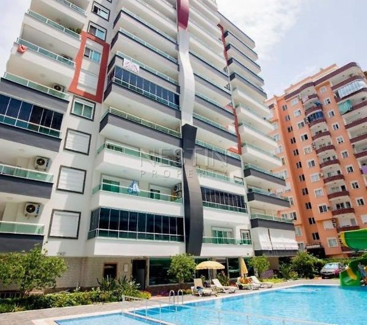 Просторная квартира 3+1 с отдельной кухней в районе Махмутлар фото 1