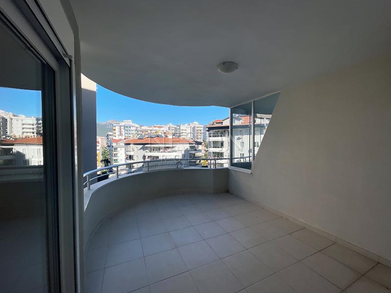 Просторная квартира 2+1 в районе Тосмур в 900 м от моря фото 26