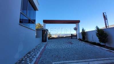 Большая квартира 2+1 с отдельной кухней в хорошем комплексе районе Махмутлар фото 11