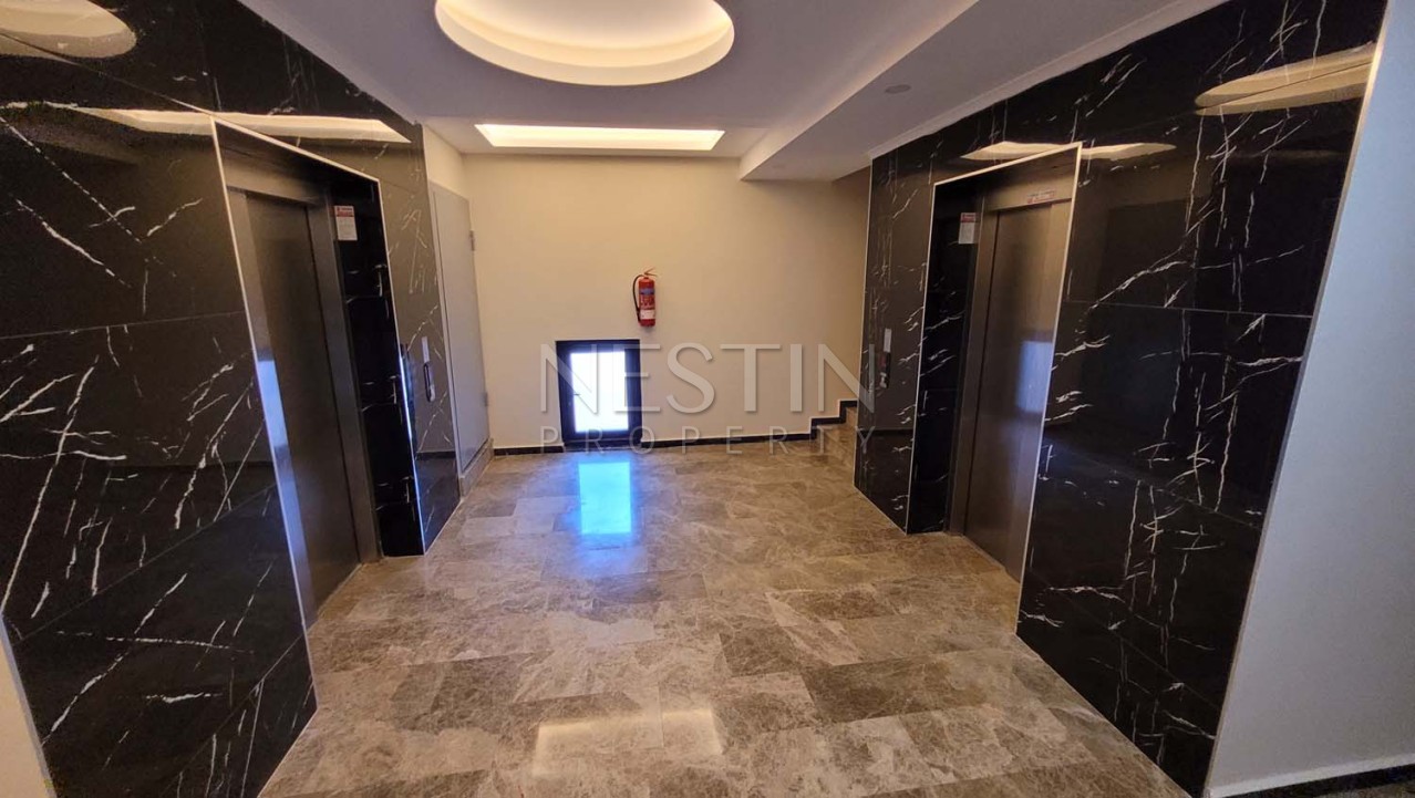 Большая квартира 2+1 с отдельной кухней в хорошем комплексе районе Махмутлар фото 22