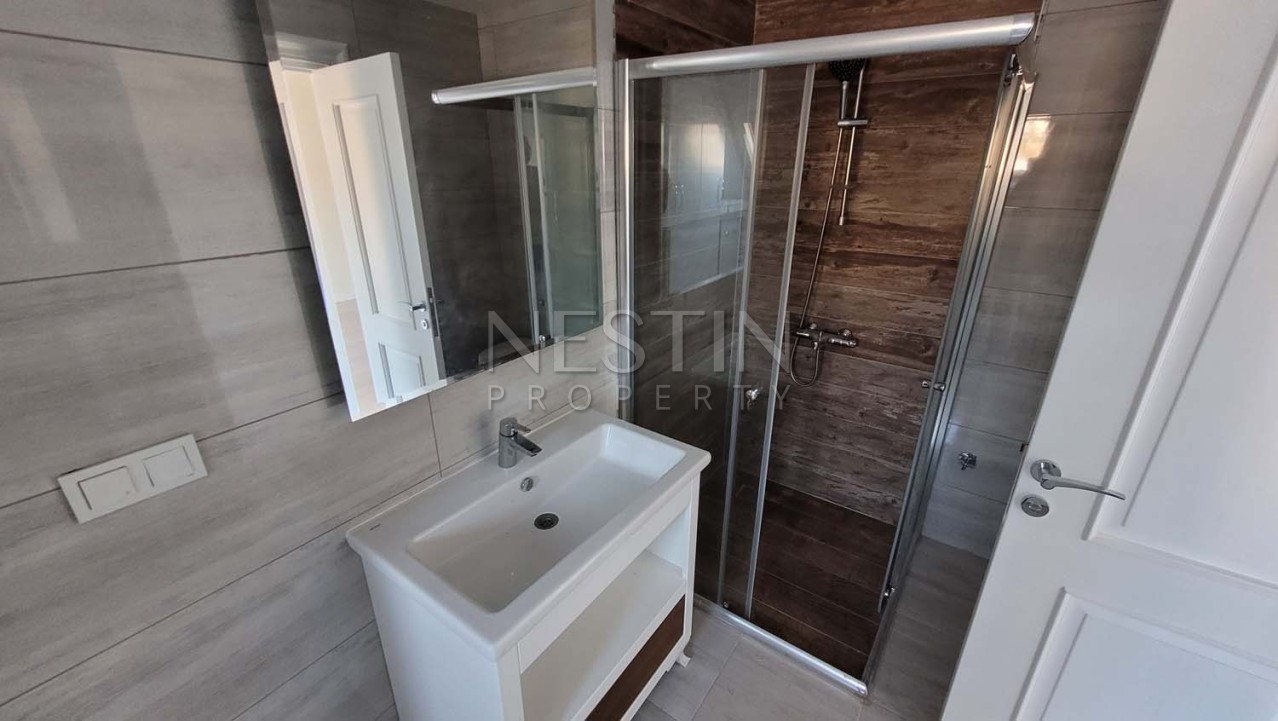 Большая квартира пентхаус 4+2 в районе Каргыджак в 350 м от моря фото 19