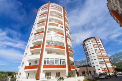 Уютная квартира 2+1 в районе Махмутлар с видом на горы фото 1