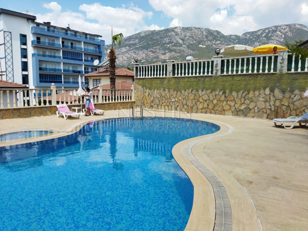 Уютная и просторная вилла 5+1 в районе Махмутлар фото 5