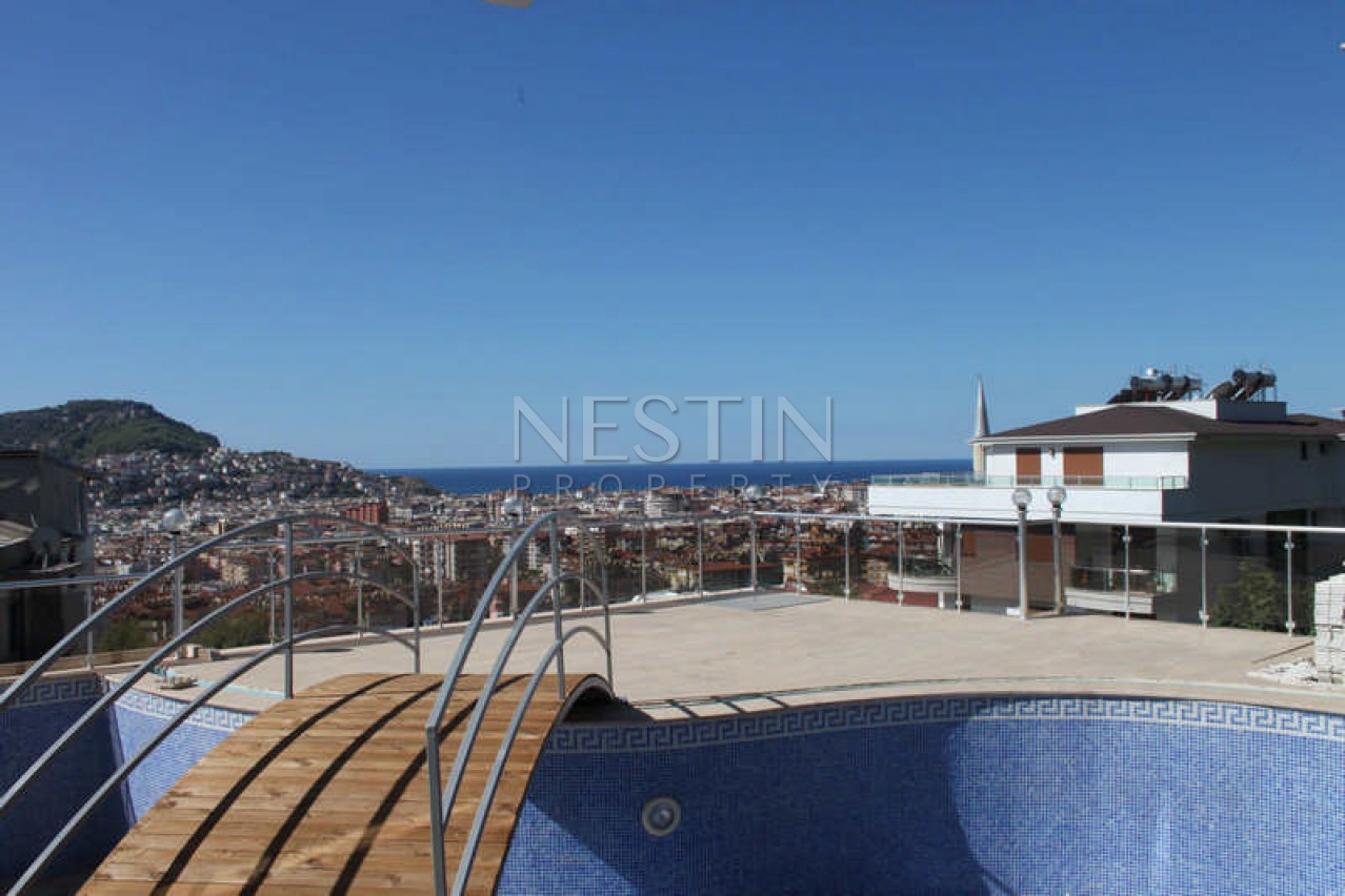 Пентхаус 4+1 в центре города Аланья с шикарным видом на море и горы фото 3