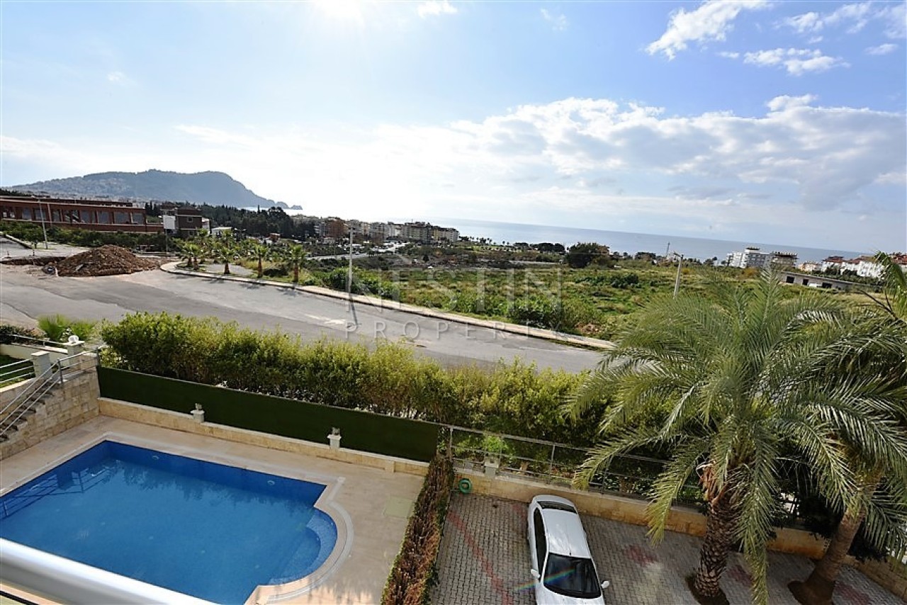 Уютная и просторная квартира пентхаус 3+1 в центре города Аланья фото 30