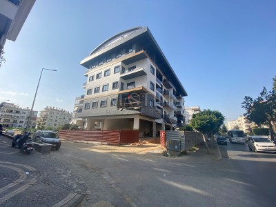 Квартира 1+1 в новом доме в центре города Аланья фото 2