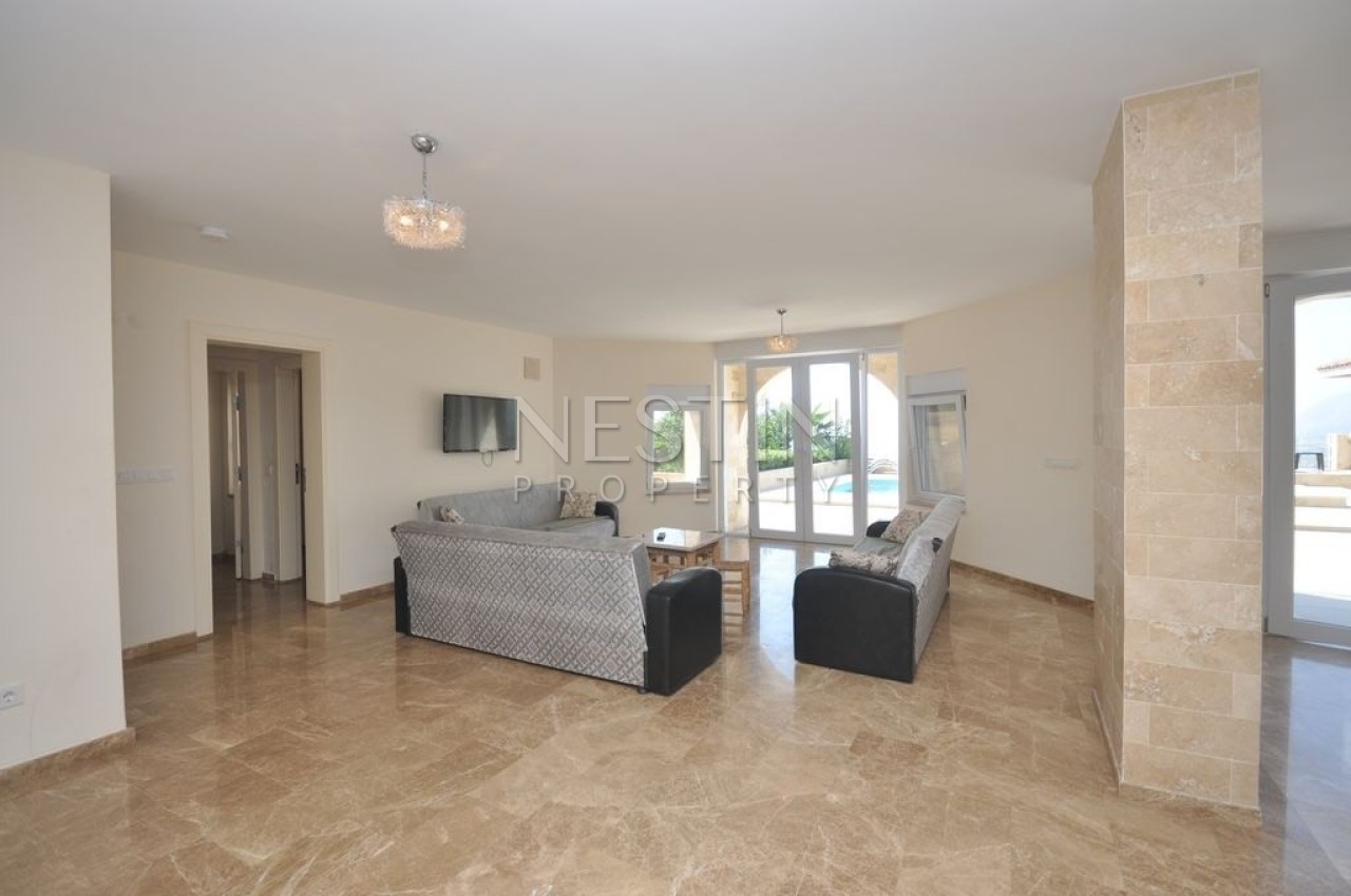 Просторная вилла 4+1 с панорамным видом на море и город фото 12