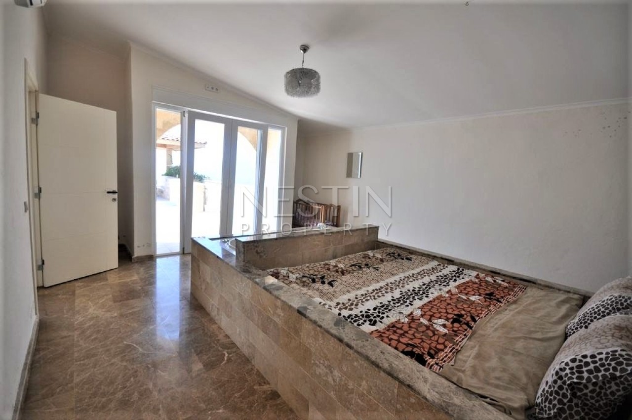 Просторная вилла 4+1 с панорамным видом на море и город фото 14