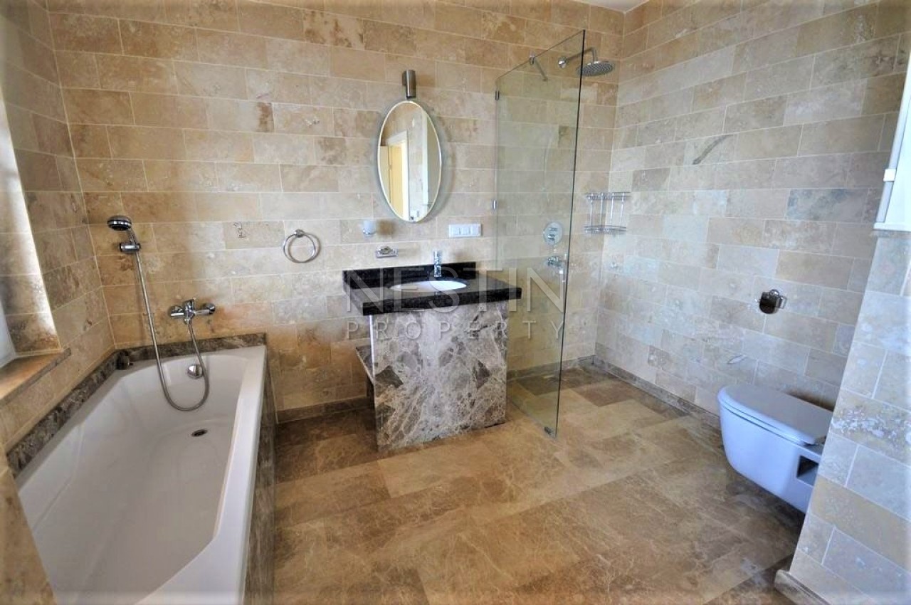 Просторная вилла 4+1 с панорамным видом на море и город фото 22