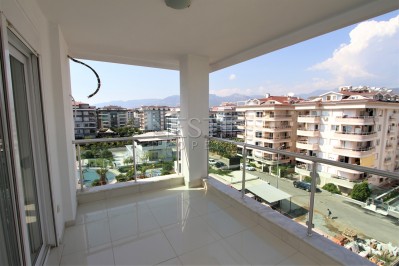 Квартира пентхаус 4+1 в комплексе района Кестель с красивым видом на горы фото 11