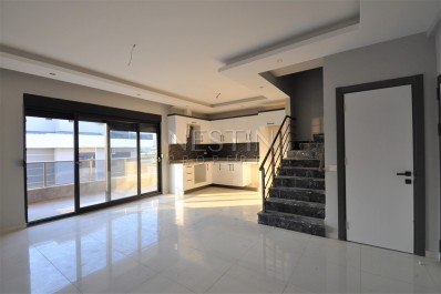 Просторный пентхаус 2+1 с видом на море в новом комплексе фото 13