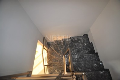 Просторный пентхаус 2+1 с видом на море в новом комплексе фото 18