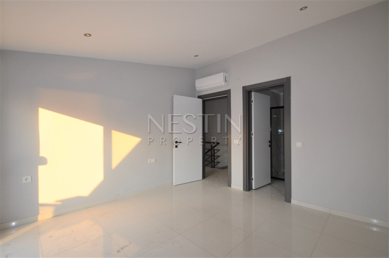 Просторный пентхаус 2+1 с видом на море в новом комплексе фото 24