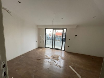 Квартира пентхаус 1+1 в новом доме района Кестель в 100 м от моря фото 9