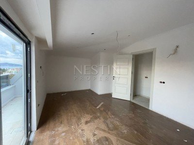 Квартира пентхаус 1+1 в новом доме района Кестель в 100 м от моря фото 11