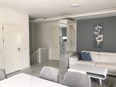 Светлая и уютная квартира пентхаус 2+1 в районе Махмутлар фото 6