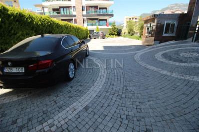 Квартира 2+1 в районе Кестель с видом на Средиземногое море фото 2