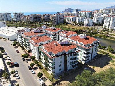 Квартира 2+1 в хорошем комплексе района Кестель в 650 м от моря фото 1