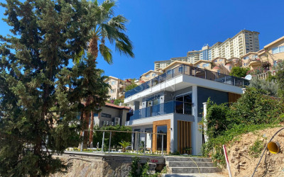 Вилла 3+1 в районе Каргыджак с красивым видом на море и горы фото 2