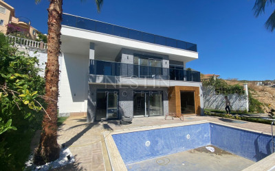 Вилла 3+1 в районе Каргыджак с красивым видом на море и горы фото 3