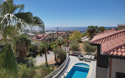 Вилла 3+1 в районе Каргыджак с красивым видом на море и горы фото 13