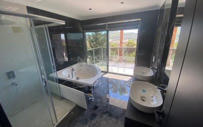 Вилла 3+1 в районе Каргыджак с красивым видом на море и горы фото 29