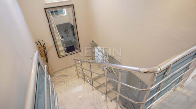 Большая квартира пентхаус 4+1 в районе Тосмур в 50 м от моря фото 21