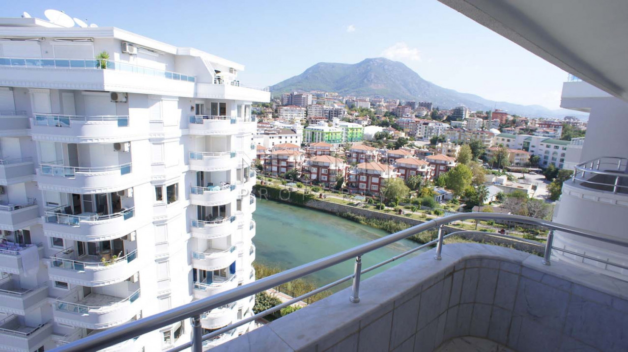 Большая квартира пентхаус 4+1 в районе Тосмур в 50 м от моря фото 27