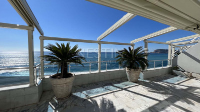 Большая квартира пентхаус 4+1 в районе Тосмур в 50 м от моря фото 28